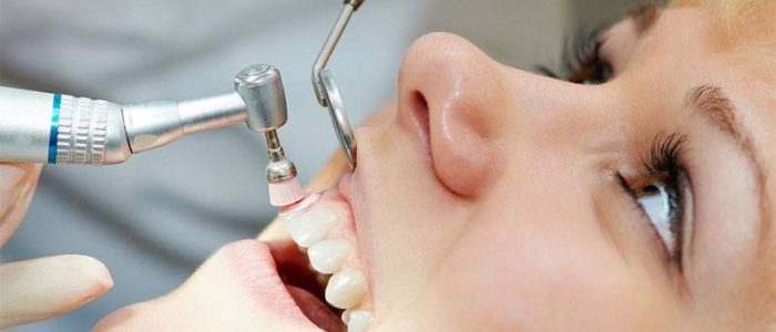 Az egészség védelmének elzáródott kapuja: A fogágybetegség és az általa rejtett veszélyek